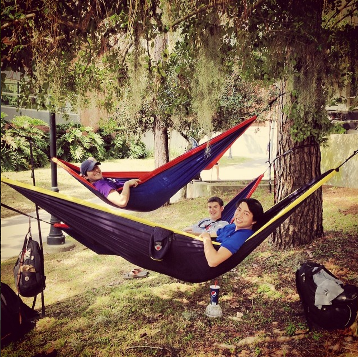 5 Reasons Why Every College Kid Needs a Hammock