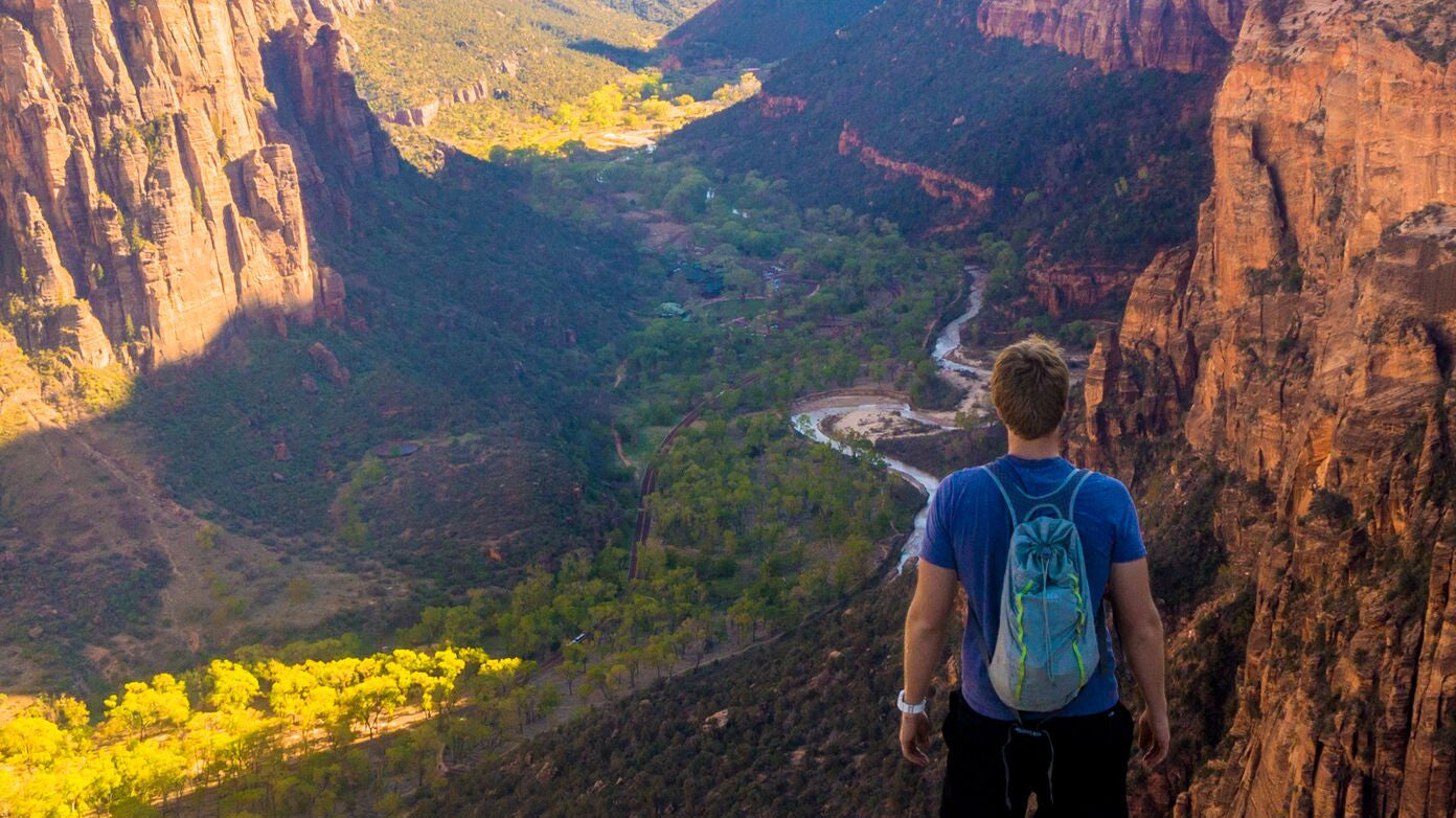 Guide to Ultra Light Backpacking: How to Pack Light and Efficient