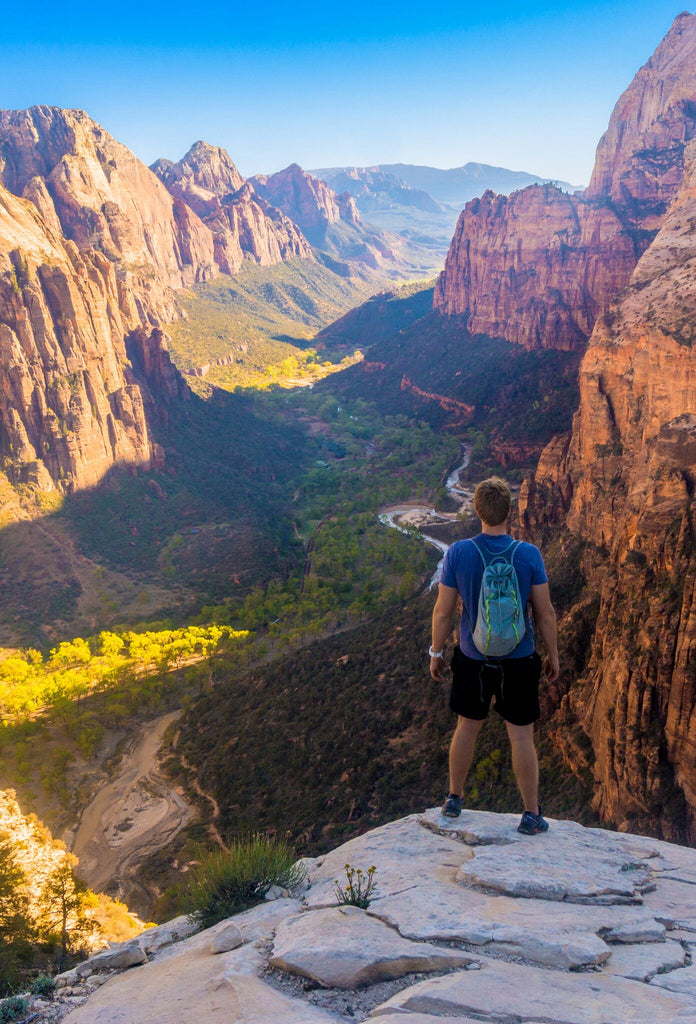 Guide to Ultra Light Backpacking: How to Pack Light and Efficient