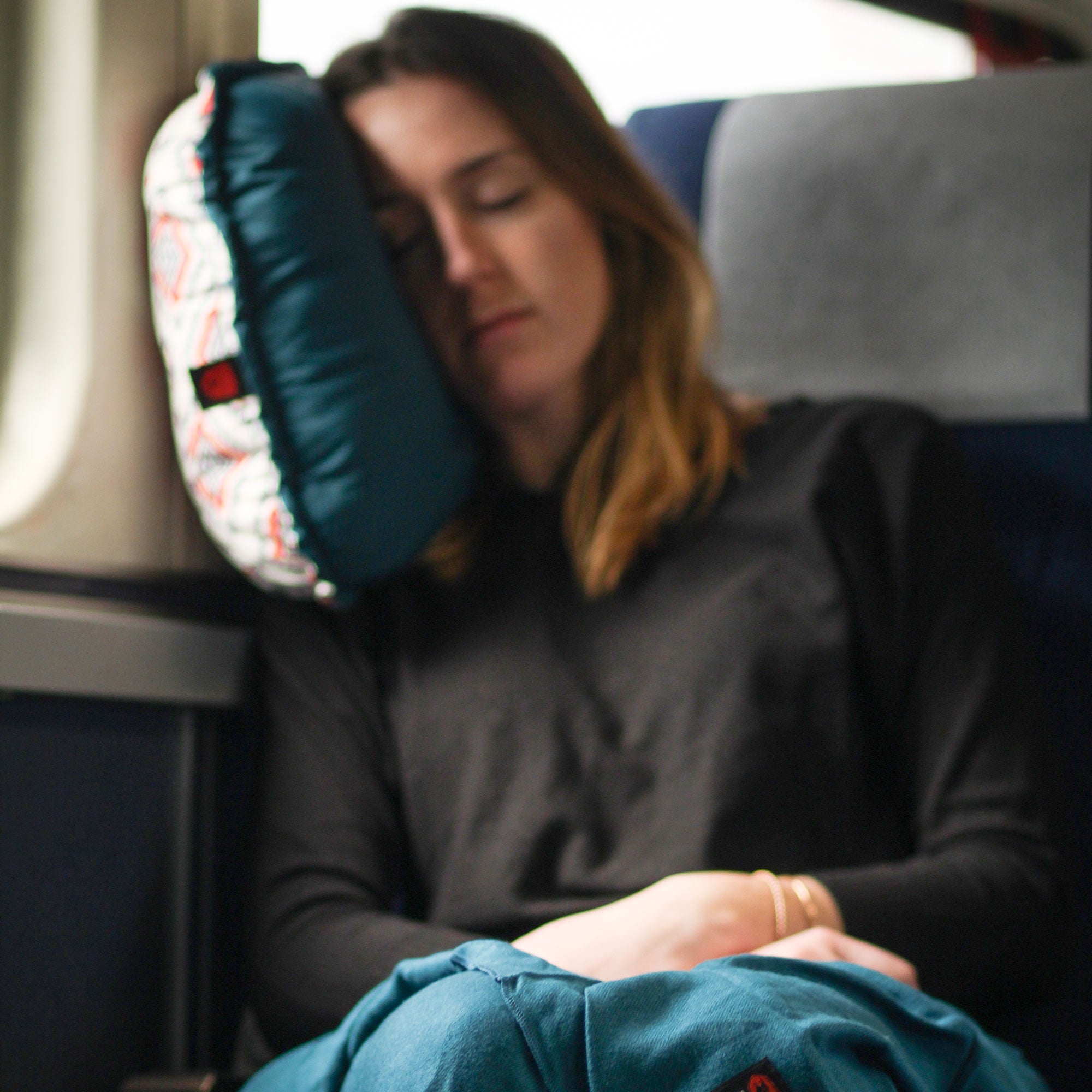 TravelTopp™ Ergonomic Pillow