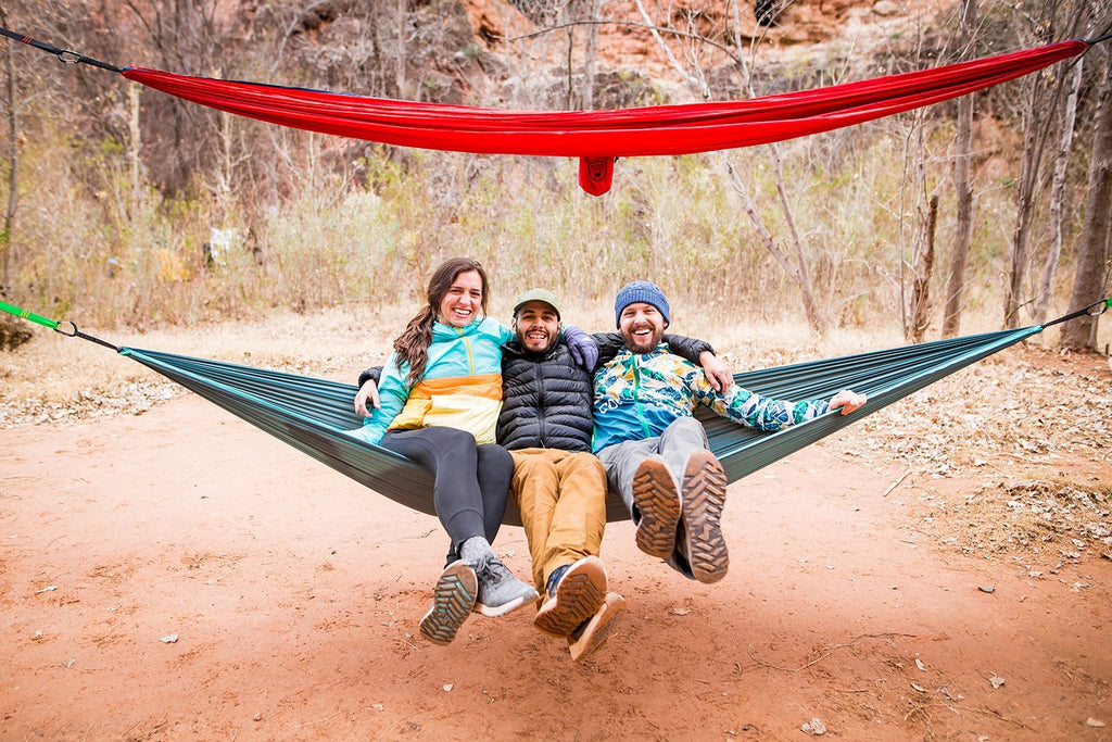 TRUNKTECH™ Double Hammock - Deep Teal/Maroon